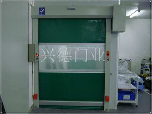 佛山彩鋼板快速門(mén)特點(diǎn)及安全系統(tǒng)