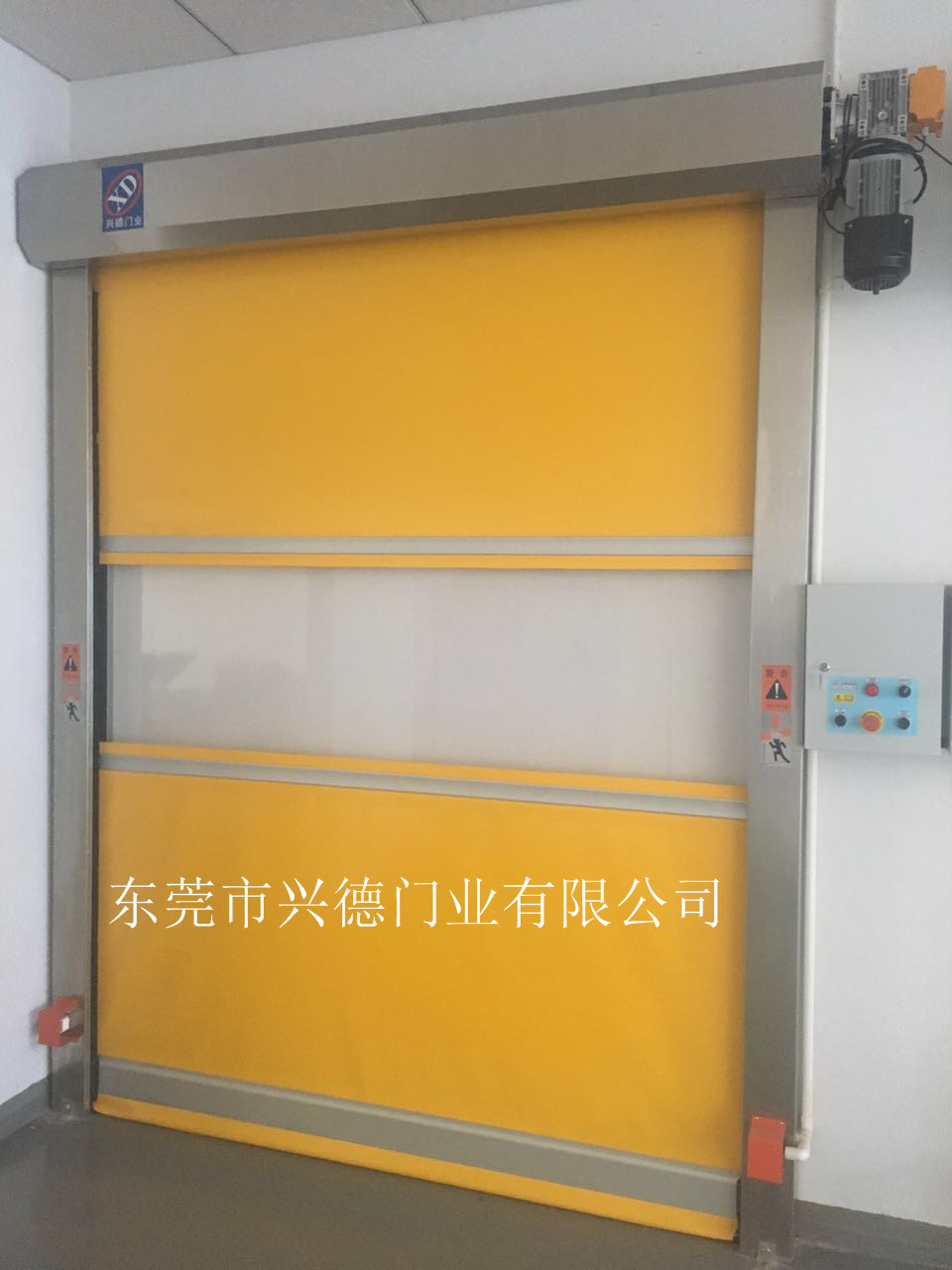 用小竅門選擇實(shí)力好的佛山快速卷簾門廠家？