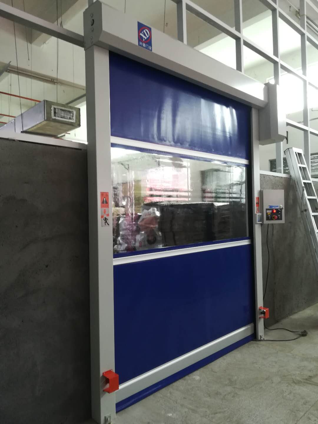 面對繁多的快速感應(yīng)門廠家，該如何選擇?